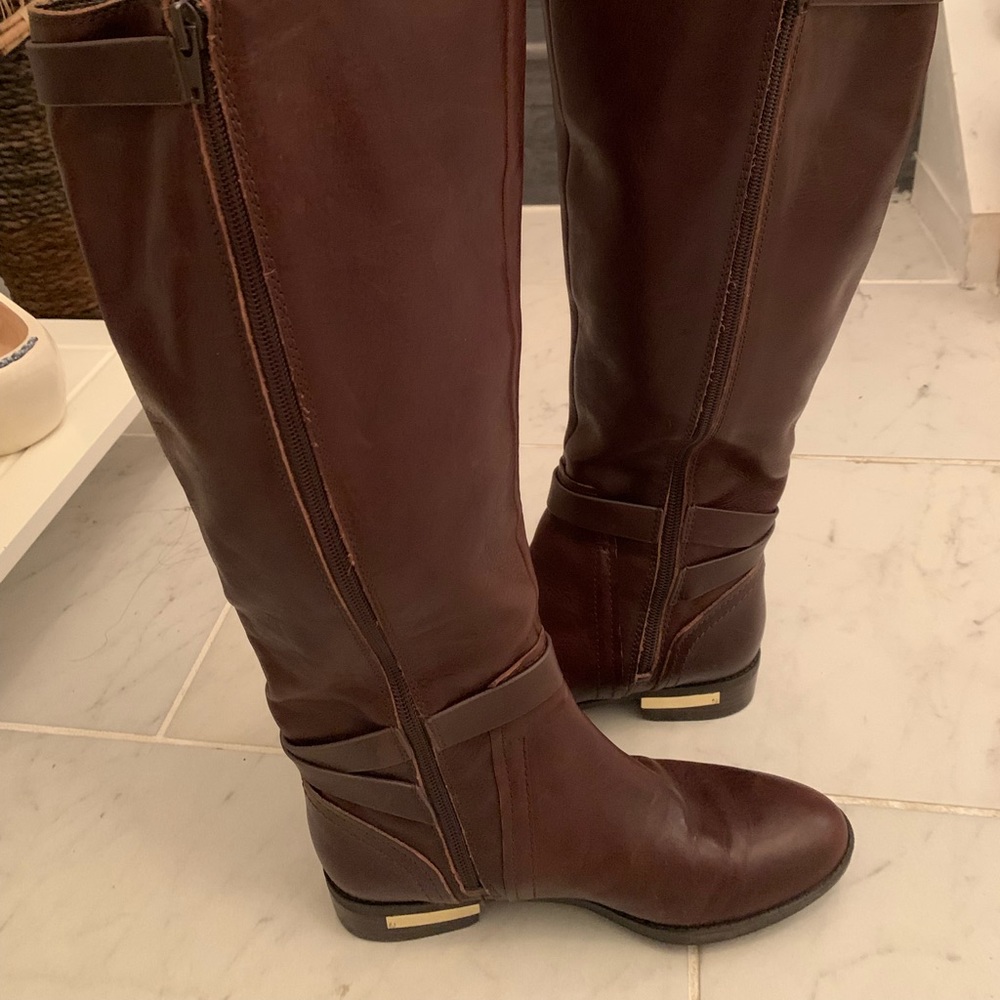 Vince camuto boots, size 6.5 , upper leather